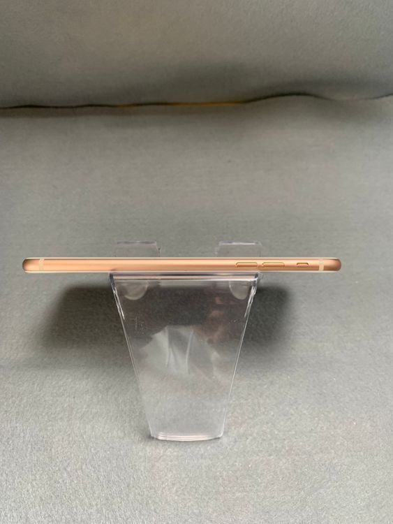 美品 国内版 SIMフリー iPhone8 Plus 64GB ゴールド色