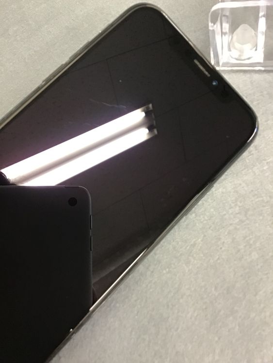 ���� ������ SIM�ե꡼��iPhoneX  64GB ���ڡ������쥤��
