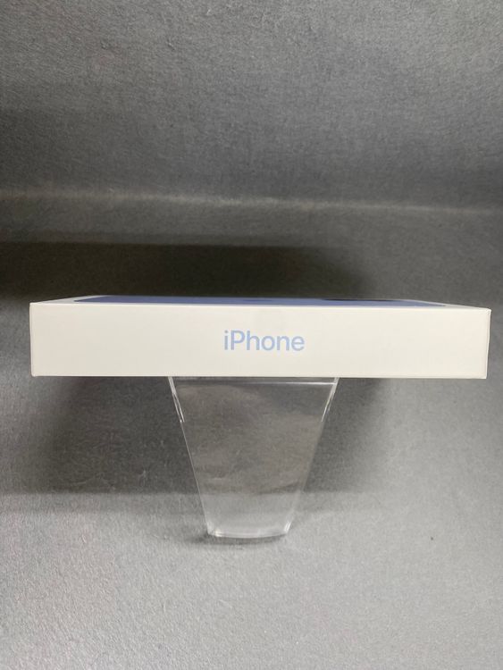 ����̤���� Apple���ȥ��� SIM�ե꡼ iPhone17 256GB �ߥ��ȥ֥롼��