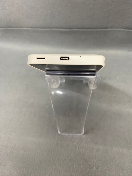 Ķ���ʡ������ǡ�SIM�ե꡼�� AQUOS wish3��64GB ������С���