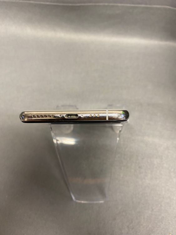 ������š������ǡ�SIM�ե꡼��iPhoneXs 64GB ����С���