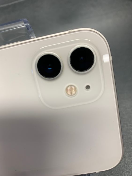 ���ʡ������ǡ�SIM�ե꡼��iPhone 12 64GB �ۥ磻�ȿ�