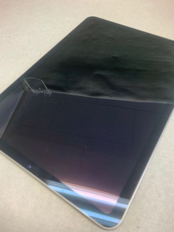 ���� ������ iPad Air ��5���� 10.9����� 64GB Wi-Fi�� ���ڡ������졼��