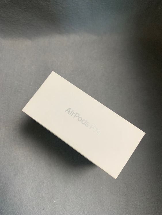 ̤ AirPods Pro 2 MagSafe ť USB-C