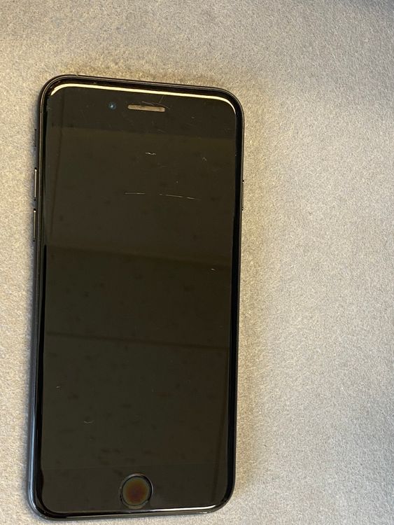 ������š������ǡ�SIM�ե꡼��iPhone7 32GB �֥�å���
