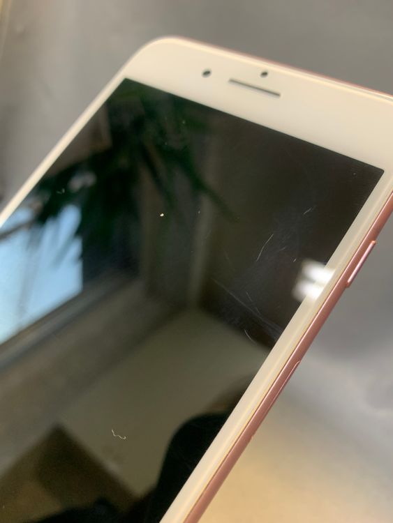 ���ʡ������ǡ�SIM�ե꡼��iPhone7 Plus 32GB �ԥ󥯿�