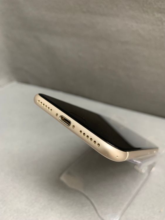 ���� ������ SIM�ե꡼ iPhoneSE �裳���� 64GB �������饤�ȿ�