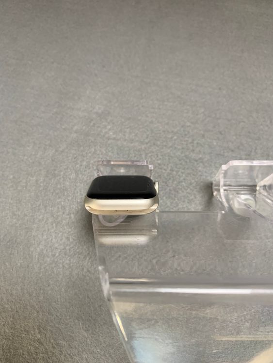  Apple Watch SE 2 GPS 32GB 40mm 饤