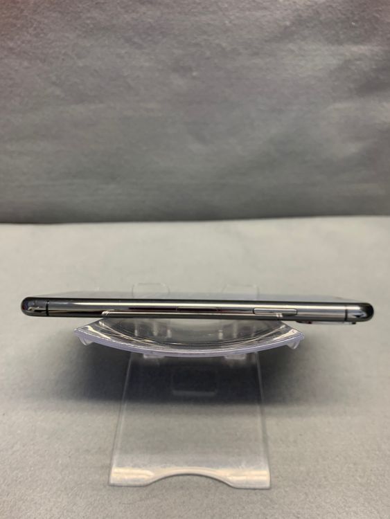 ���ʡ������ǡ�SIM�ե꡼��iPhoneXs 64GB  ���ڡ������쥤��