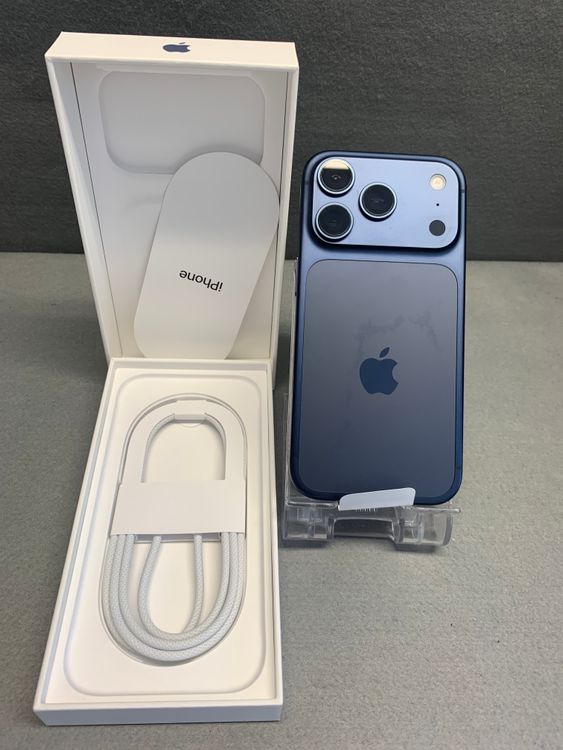 Ķ���ʡ������ǡ�SIM�ե꡼��iPhone17 pro 256gb  �ǥ����ץ֥롼��