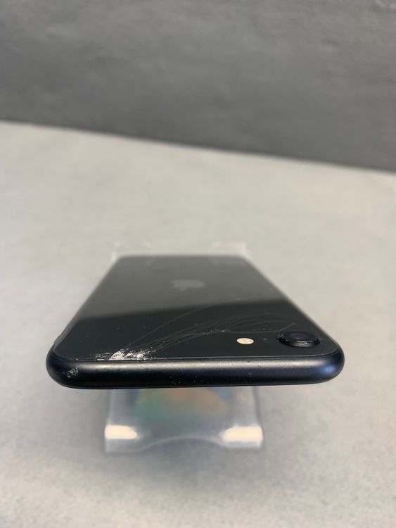 ��� ������ SIM�ե꡼ iPhoneSE �裲���� 128GB �֥�å���