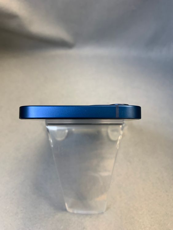 Ķ���ʡ������ǡ�SIM�ե꡼��iPhone12 64GB �֥롼��