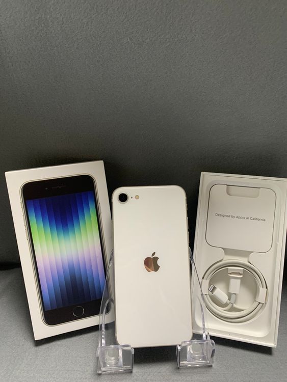 超美品 国内版 SIMフリー iPhoneSE 第3世代 128GB スターライト色