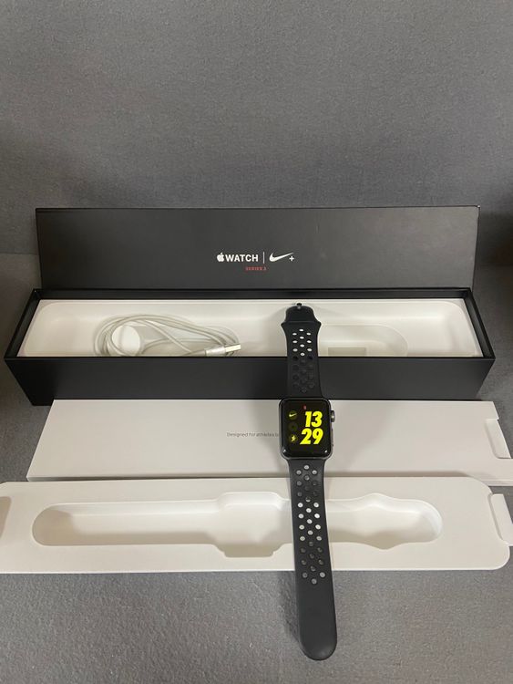  Apple Watch Series3 Nike Cellular 16GB 38mm