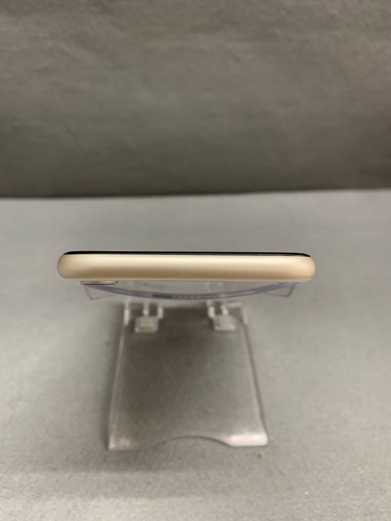 ���� ������ SIM�ե꡼ iPhoneSE �裳���� 64GB �������饤�ȿ�