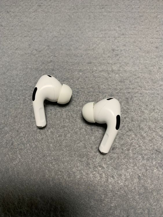 ���������� AirPods Pro ��2���� Lightning���Ÿ�
