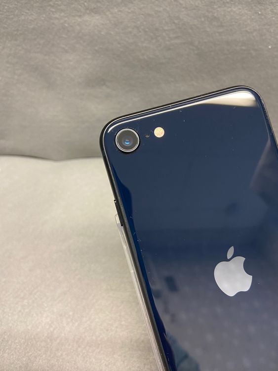 Ķ���ʡ�Apple���ȥ��ǡ�SIM�ե꡼��iPhoneSE ��3���塡64GB �ߥåɥʥ��ȿ�