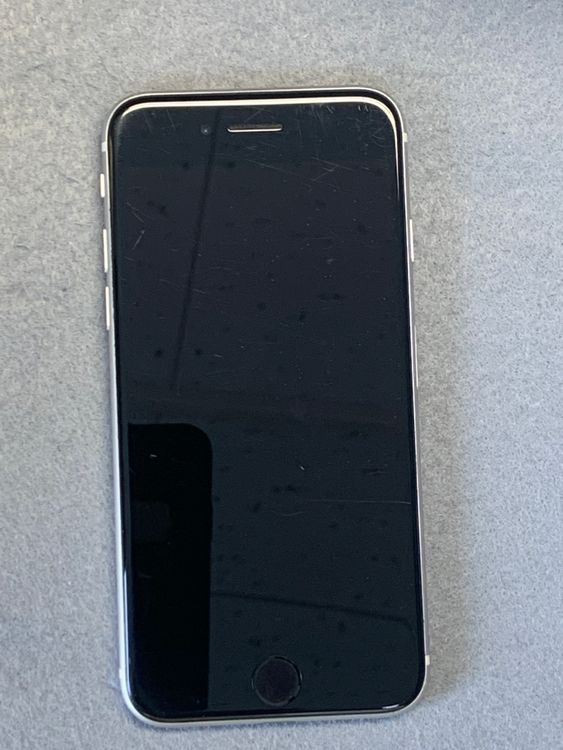 ��� ������ SIM�ե꡼ iPhone SE ��3���塡64GB �������饤�ȿ�