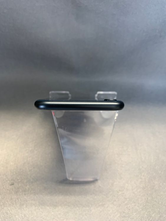 Ķ���� ���åץ륹�ȥ��� SIM�ե꡼ iPhoneSE ��3���� 64GB �ߥåɥʥ��ȿ�