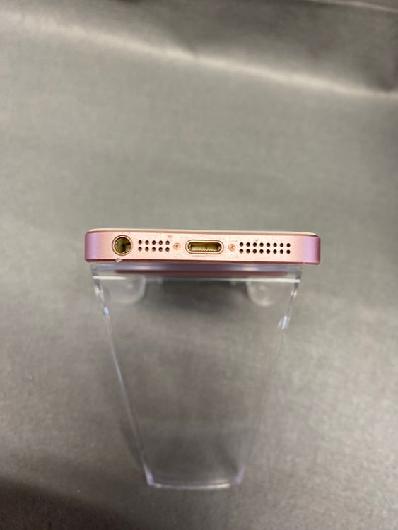 ���ʡ�SIM�ե꡼ iPhone se ��1���塡64GB ������������ɿ�