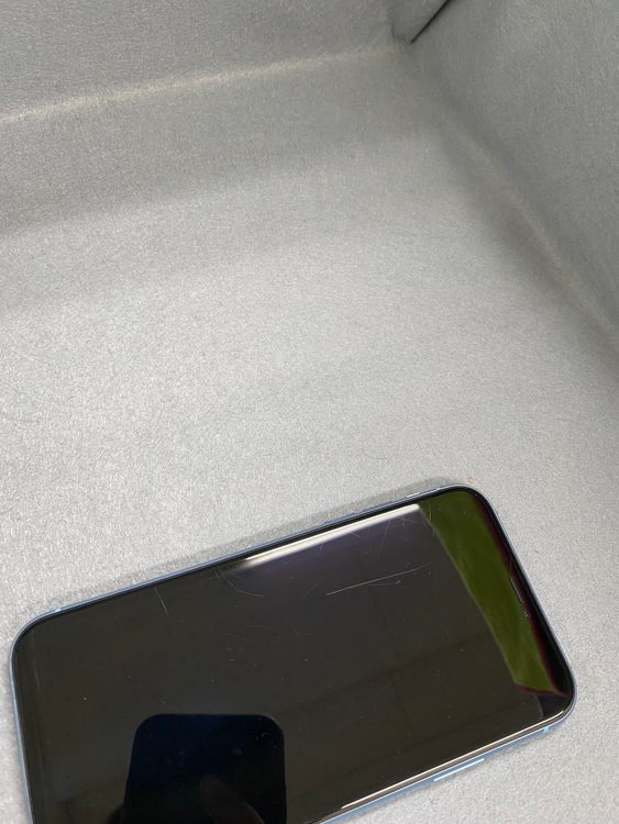 ���� ������ SIM�ե꡼ iPhoneXR 256GB �֥롼��