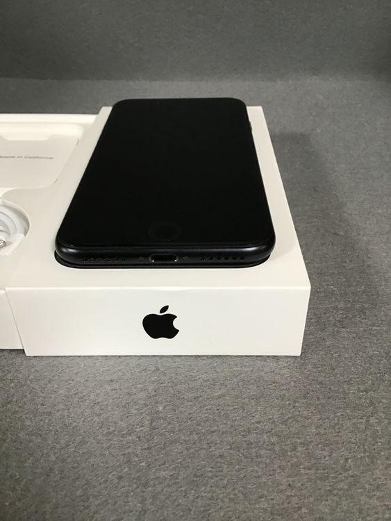 ĶʡAppleȥǡSIMե꡼iPhoneSE 2塡 128GB ֥å