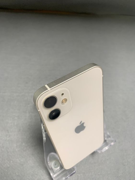 美品 国内版 SIMフリー iPhone12 mini 64GB ホワイト色