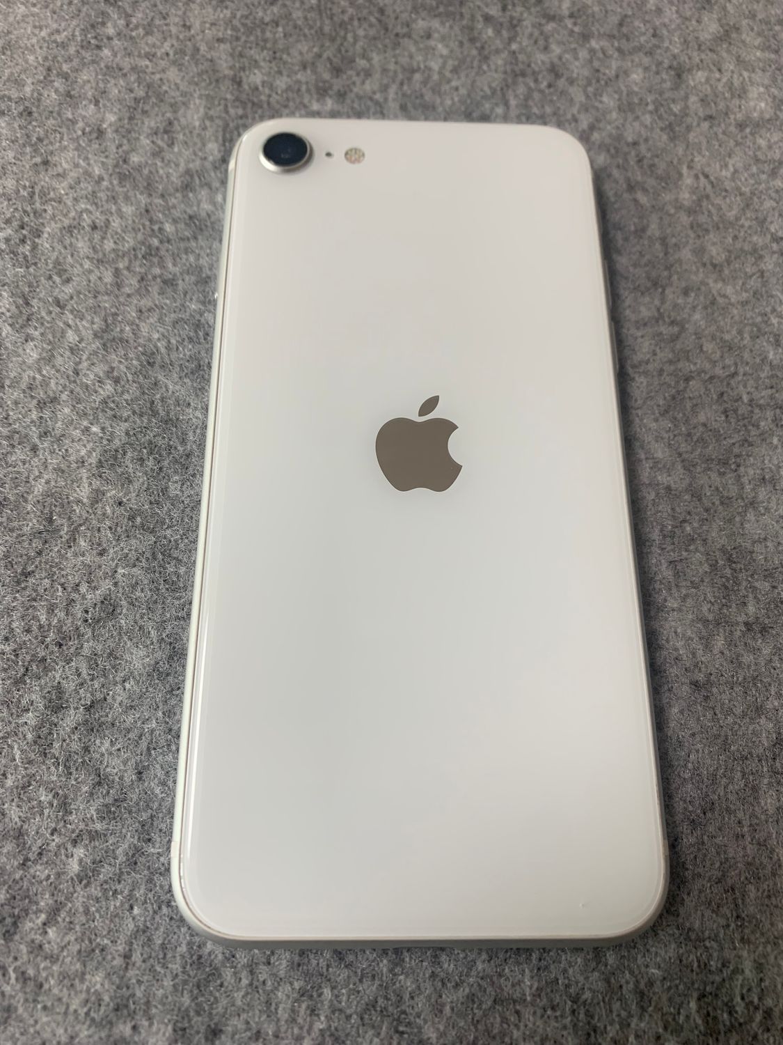 63 iPhoneSE 第二世代 ホワイト SIMフリー 128GB 美品 Amazon | 【整備済み品】 Apple iPhone SE（第2世代） 128GB