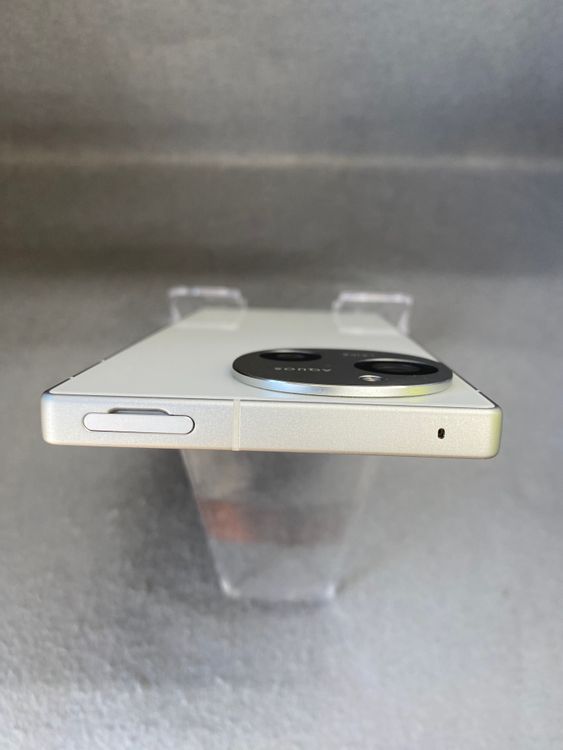 Ķ���� ������ SIM�ե꡼ A401SH AQUOS R9 256GB �ۥ磻�ȿ�