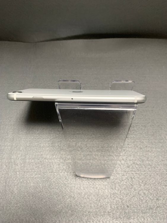 ���� ������ SIM�ե꡼ iPhoneSE ��2���� 64GB �ۥ磻�ȿ�