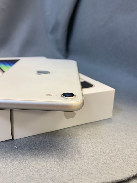 ���ʡ������ǡ�SIM�ե꡼��iPhoneSE ��3���塡 64GB �ߥåȥ饤�ȿ�