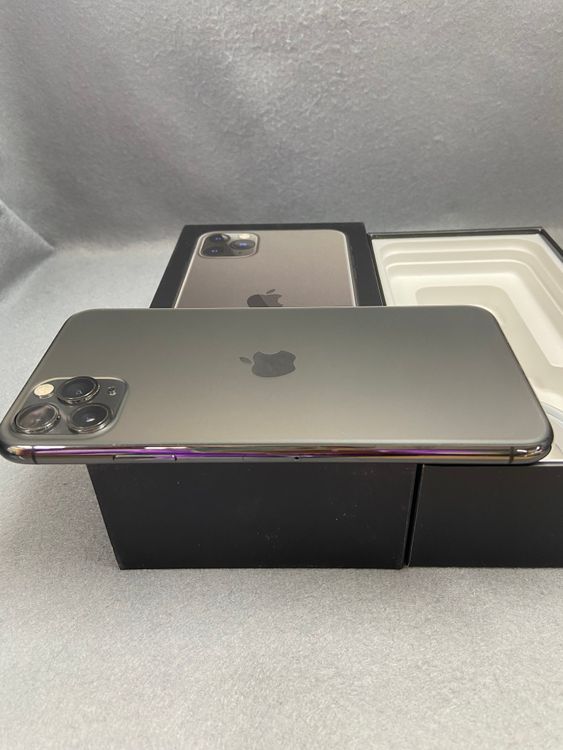 ���� ������ SIM�ե꡼ iPhone11 Pro Max 64GB ���ڡ������졼��