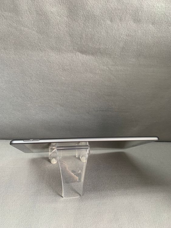 ���� iPad ��7���� 10.2����� 128GB WiFi�� ���ڡ������쥤��