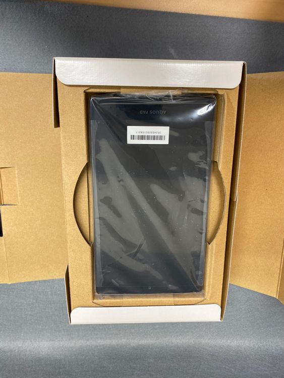 ����̤���ѡ����֥�åȡ�AQUOS PAD SHT21 4G LTE