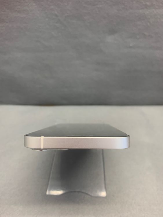 Ķ���� ������ SIM�ե꡼ iPhone13 256GB �������饤�ȿ�