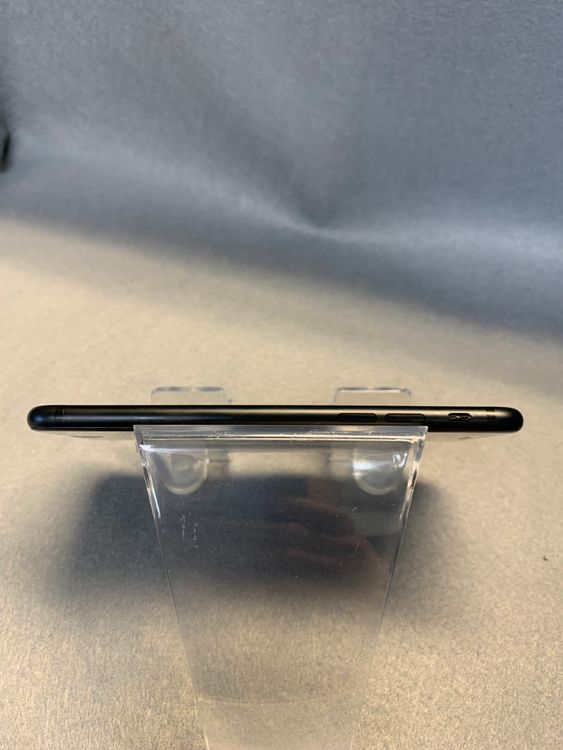 ���ʡ������ǡ�SIM�ե꡼��iPhone���� 32GB �֥�å���