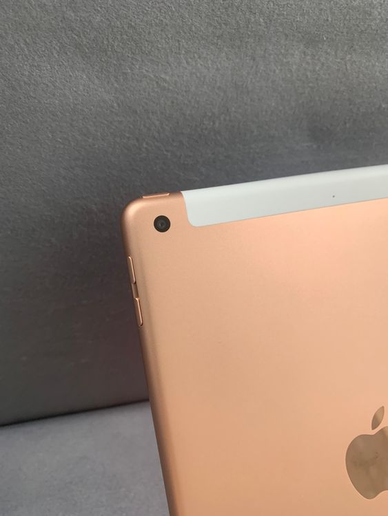 Ķ���� SIM�ե꡼ iPad ��6���� 9.7����� 32GB Cellular�� ������ɿ�