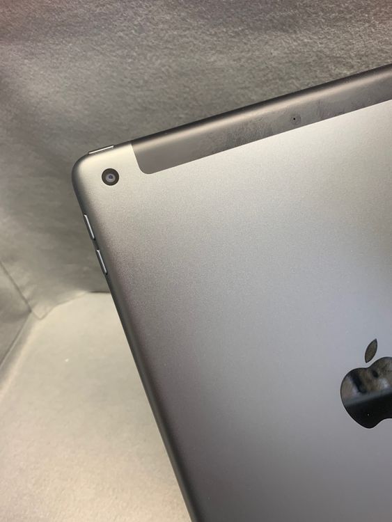 Ķ���� SIM�ե꡼ iPad ��9���� Cellular��ǥ� 64GB ���ڡ������쥤��