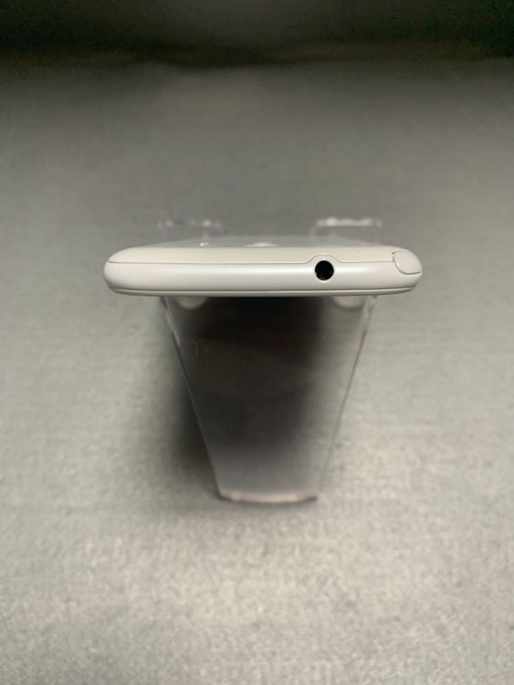 Ķ���� SIM�ե꡼ �餯�餯���ޡ��ȥե��� F-42A 32GB �ۥ磻�ȿ�