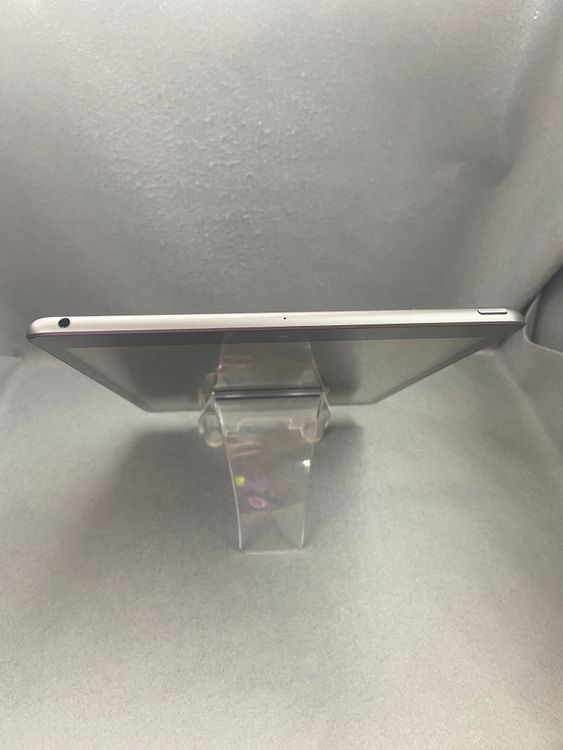 ���ʡ������ǡ�Wi-Fi �ǡ�iPad ��9���塡 64GB ���ڡ������쥤��