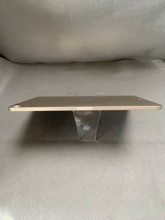 超美品 iPad Air5(M1) 10.9インチ 256GB Wi-Fi版 スターライト色