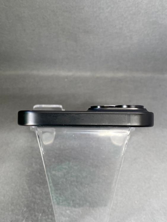���ʡ������ǡ�SIM�ե꡼��iPhone15 256GB �֥�å���
