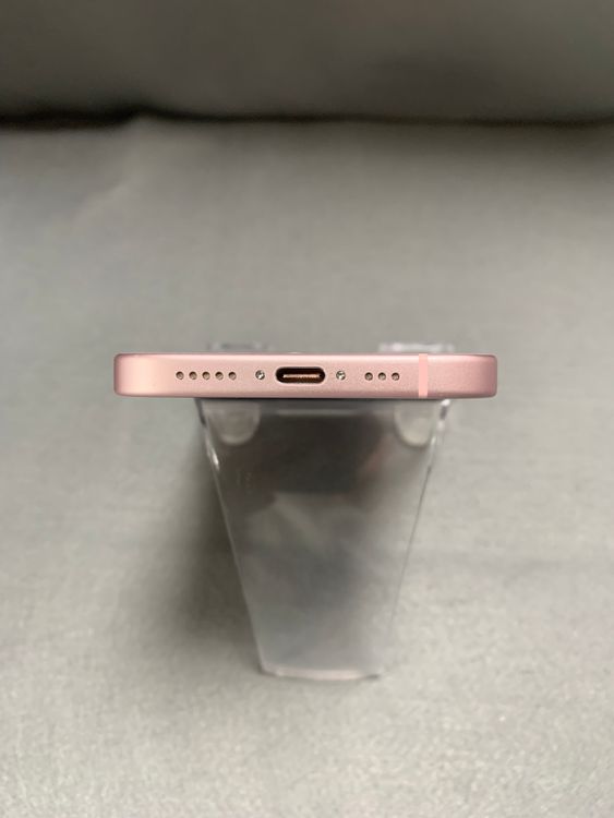 超美品 Appleストア版 SIMフリー iPhone15 128GB ピンク色