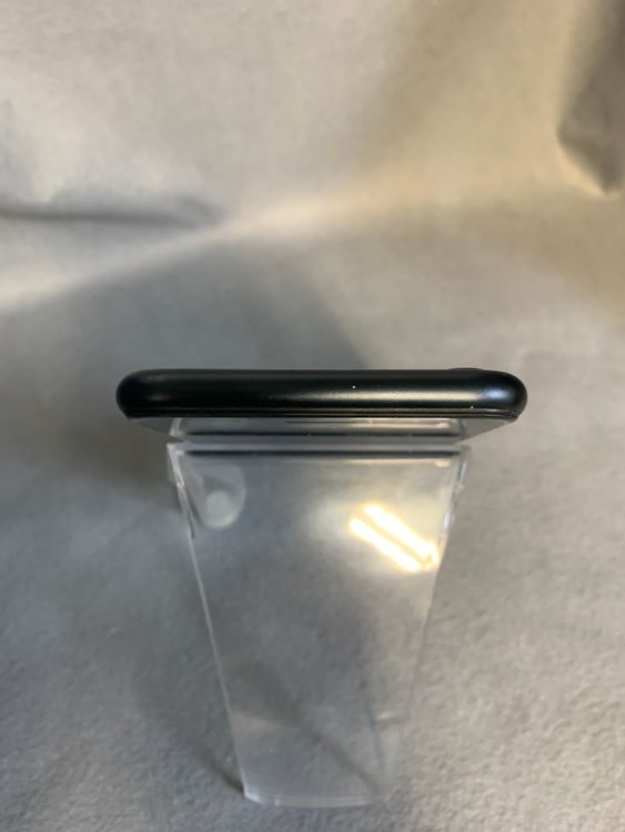 ���ʡ������ǡ�SIM�ե꡼��iPhoneSE �軰���� 64GB �ߥåȥ饤�ȿ�