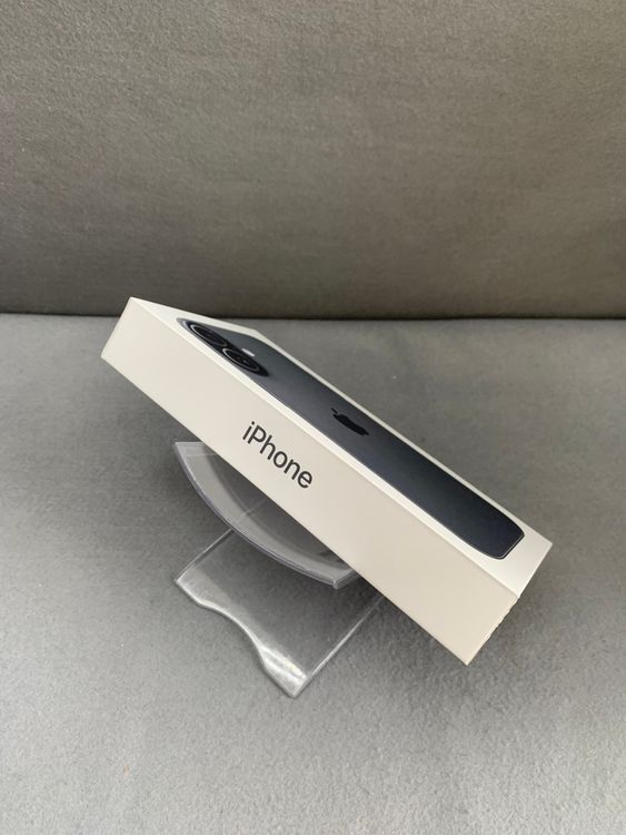 ����̤���� Apple���ȥ��� SIM�ե꡼ iPhone17 256GB �֥�å���
