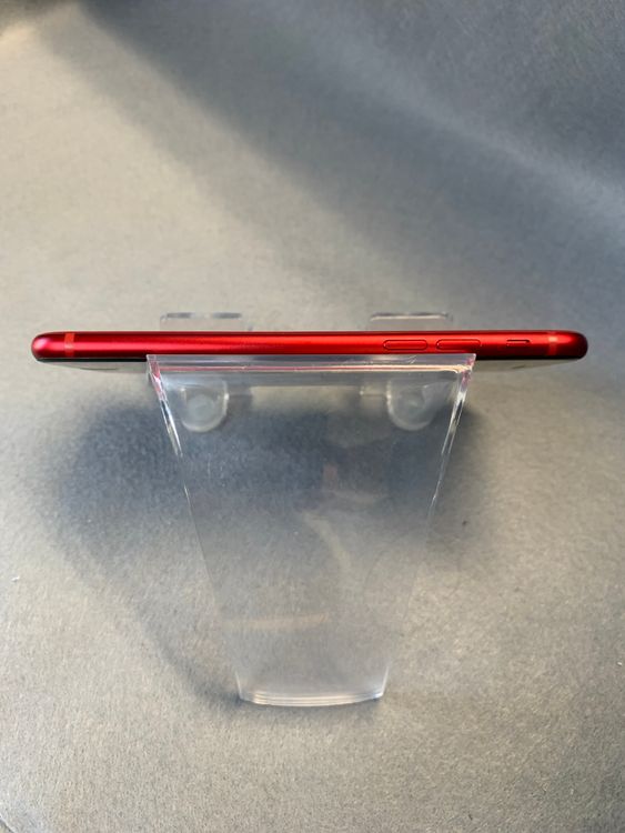 ���ʡ������ǡ�SIM�ե꡼��iPhoneSE ��3���塡 64GB ��åɿ�