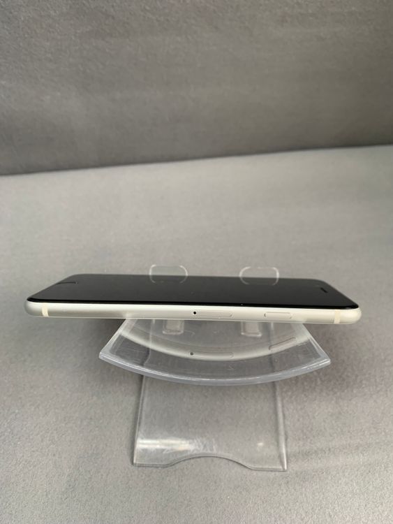 Ķ���� Apple���ȥ��� SIM�ե꡼ iPhoneSE ��2���� 128GB �ۥ磻�ȿ�