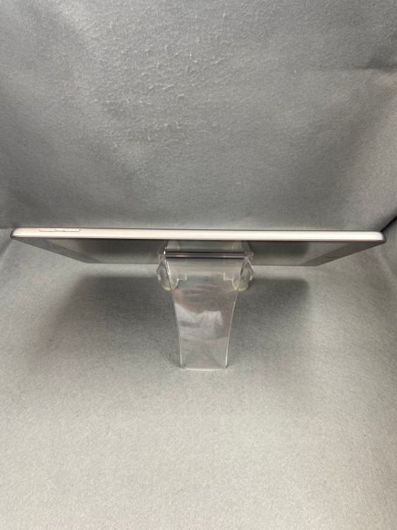 ���ʡ������ǡ�Wi-Fi �ǡ�iPad ��6���塡 128GB ���ڡ������쥤��