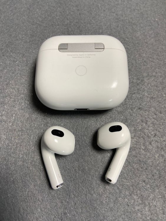   AirPods 3 MacSafe Charging CaseMME73J/A