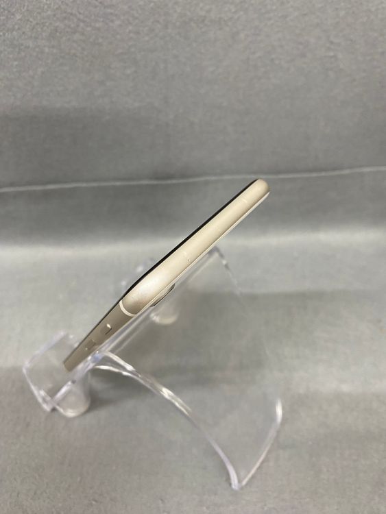 ���� ������ SIM�ե꡼ iPhoneSE �裳���� 64GB �������饤�ȿ�